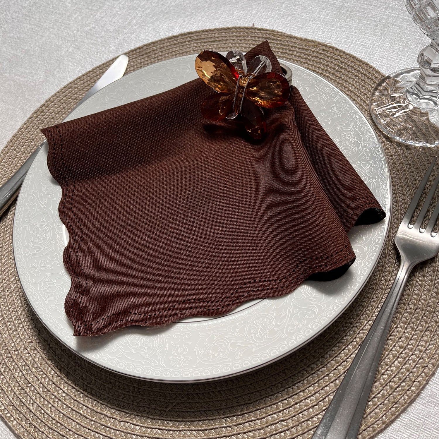 Kit 10 Guardanapos Mesa Posta em Tecido Oxford Corte a Laser - Marrom Chocolate