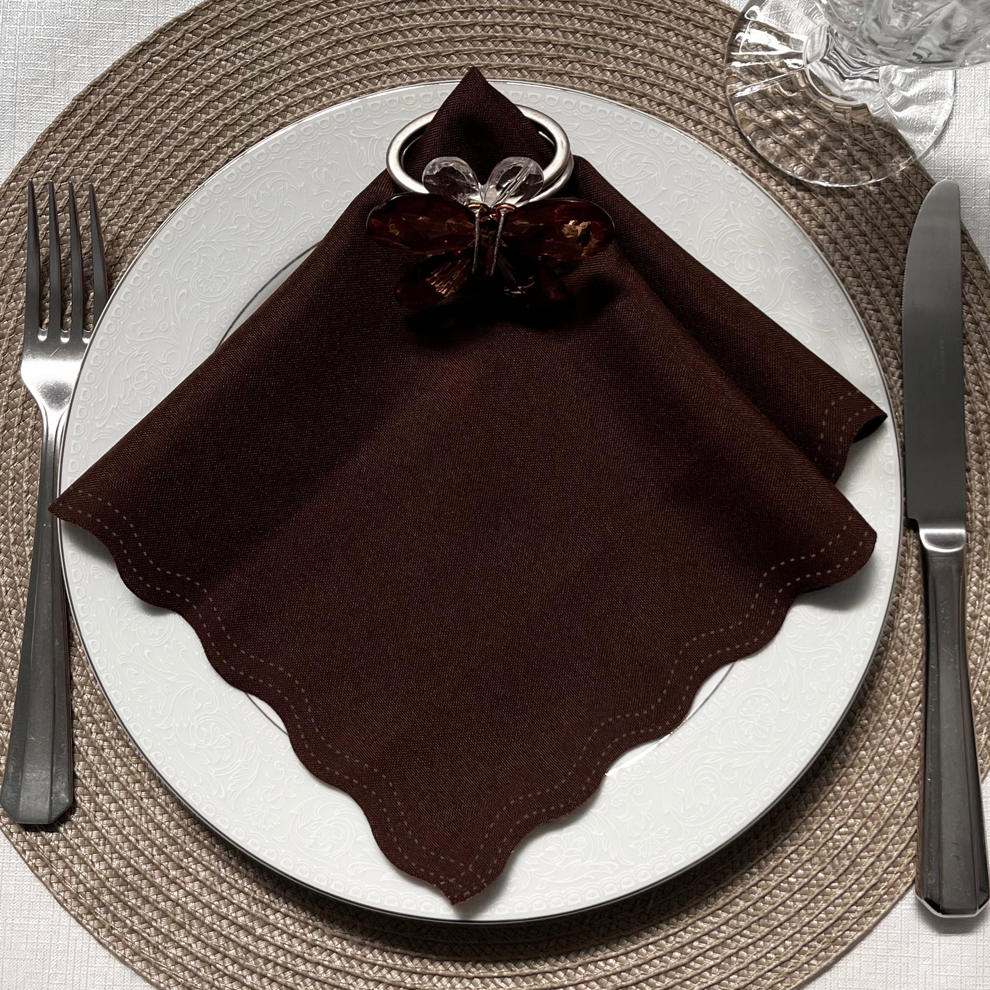 Kit 10 Guardanapos Mesa Posta em Tecido Oxford Corte a Laser - Marrom Chocolate
